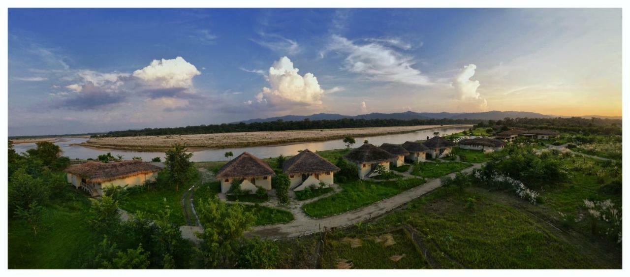 Barahi Jungle Lodge Meghauli Esterno foto
