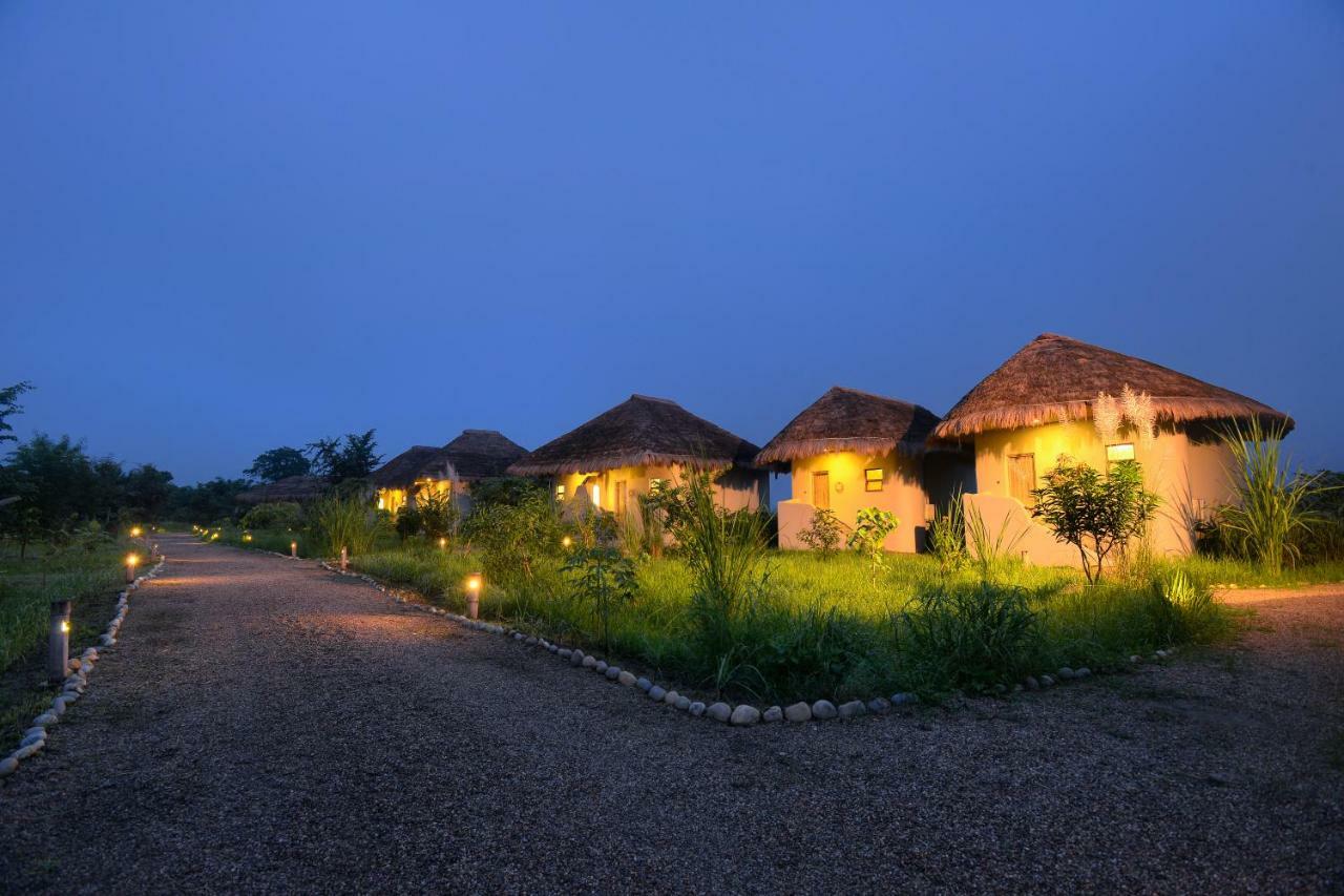 Barahi Jungle Lodge Meghauli Esterno foto