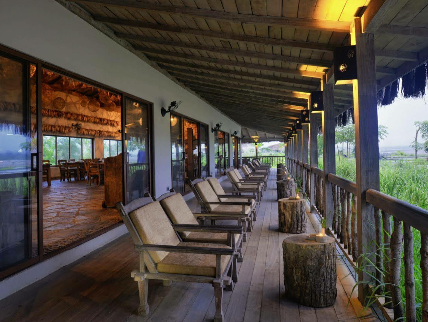 Barahi Jungle Lodge Meghauli Esterno foto