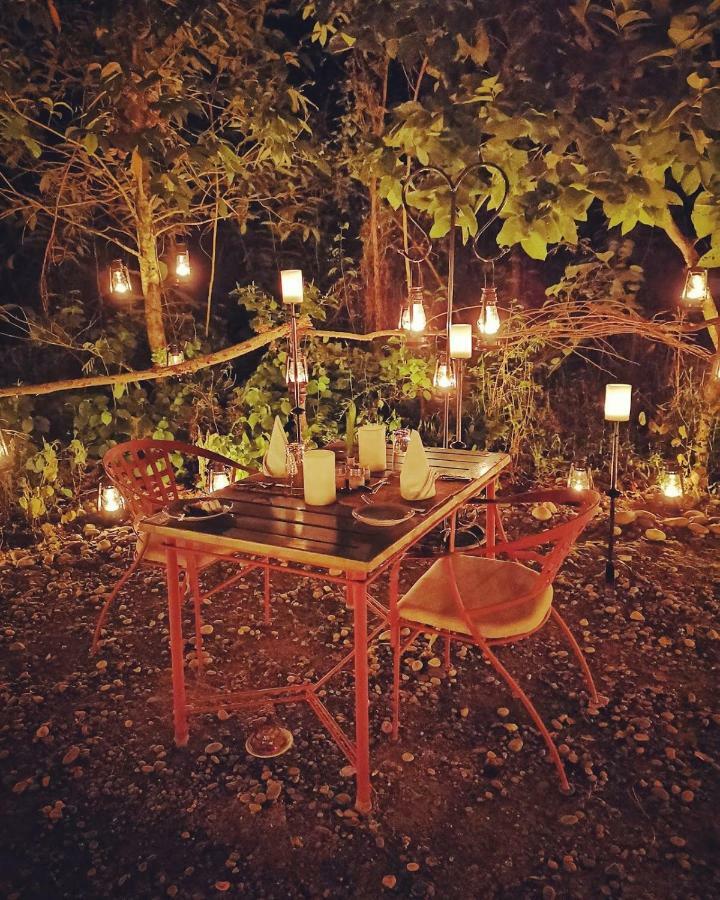 Barahi Jungle Lodge Meghauli Esterno foto